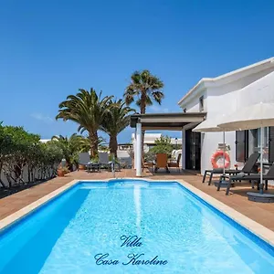 Casa Karoline With A Sunny Terrace, Heated Pool, Comfort And Privacy In A Quiet Neighborhood Villa Playa Blanca (Lanzarote)